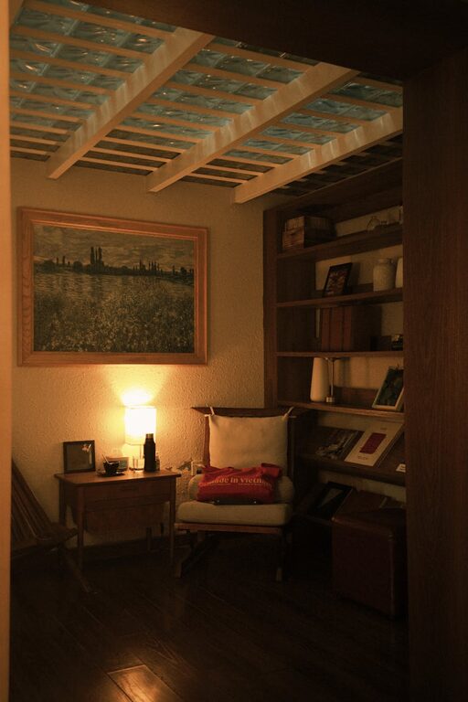 Tips for Creating a Cozy Reading Nook in Any Space