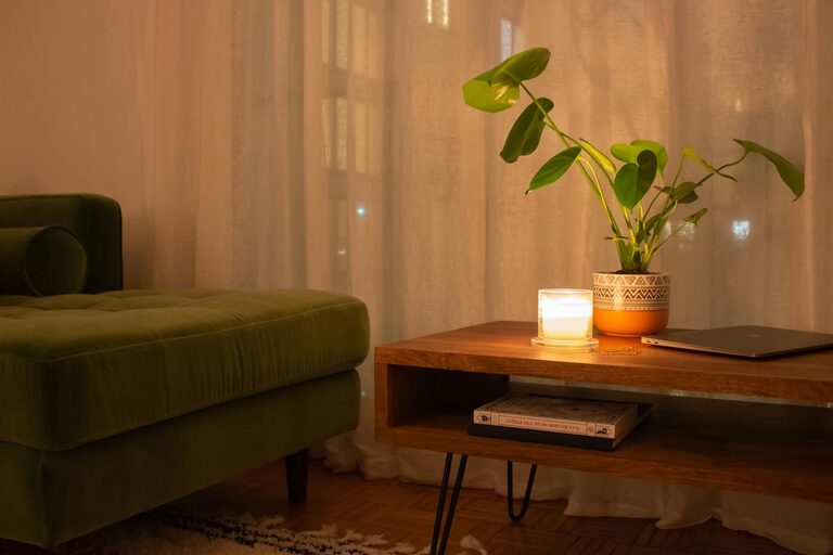 Simple Ways to Create a Cozy and Inviting Home Atmosphere